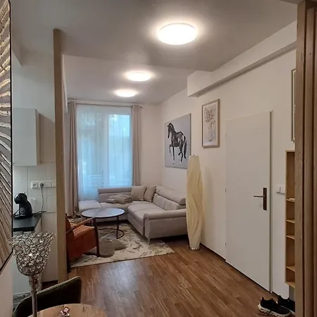 Kolonada *